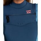 Billabong Womens 4/3 Synergy Chest Zip Wetsuit - Blue Wave Billabong Womens 4/3 Synergy Chest Zip Wetsuit - Blue Wave