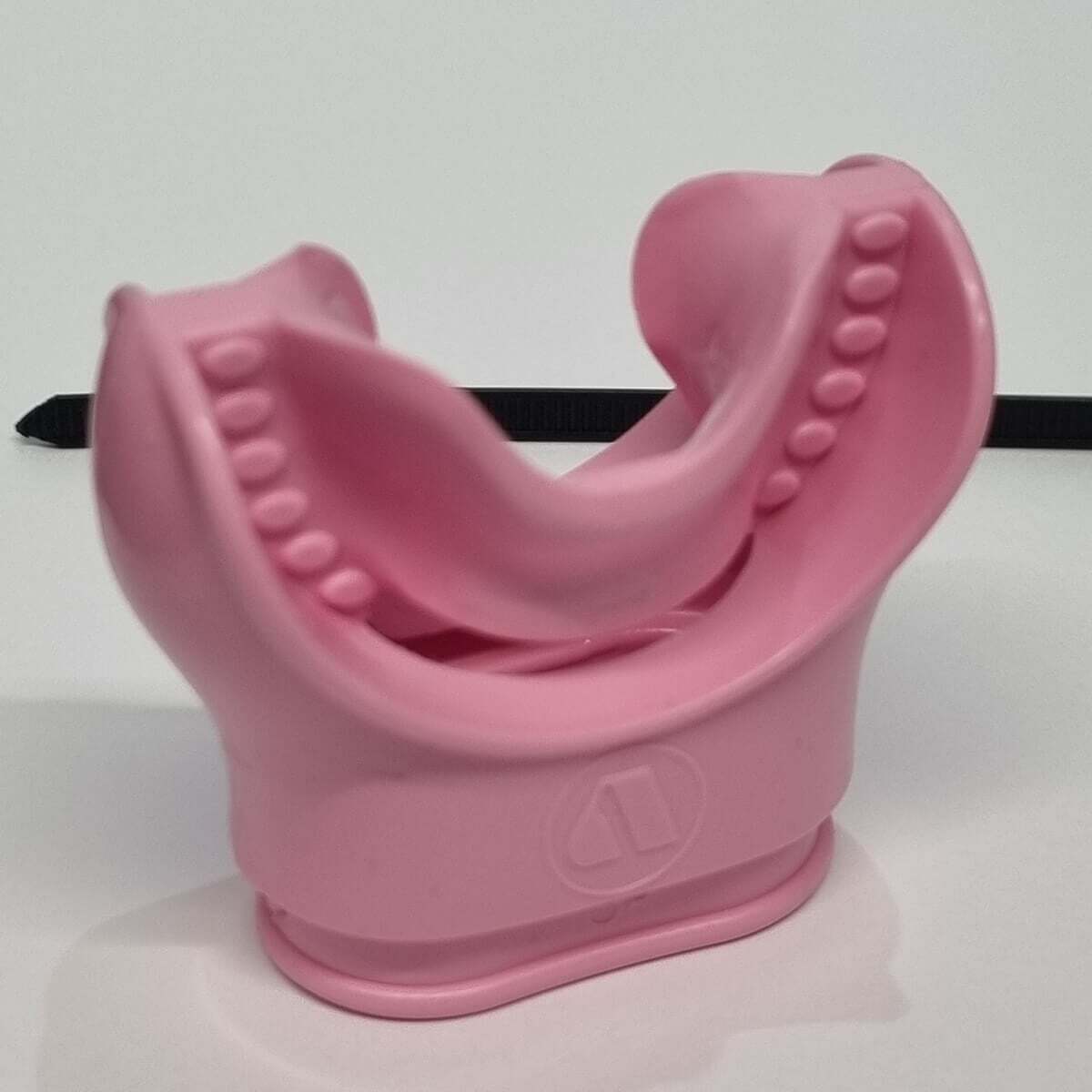 Apeks Comfobite Regulator Mouthpiece - Pink Apeks Comfobite Regulator Mouthpiece - Pink