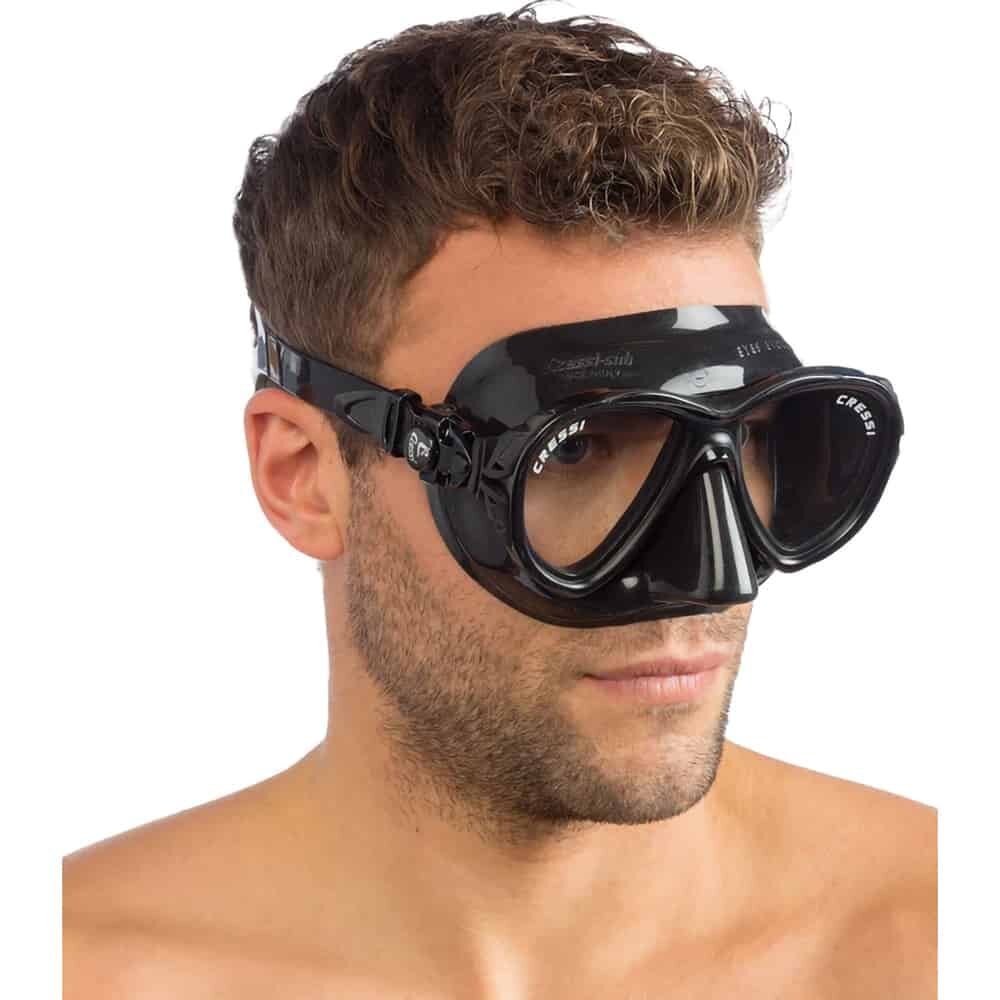 Cressi Eyes Evolution Diving Mask - Medium Fit Cressi Eyes Evolution Diving Mask - Medium Fit