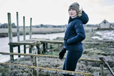 Musto Womens Marina Quilted Jacket - Rhubarb Musto Womens Marina Quilted Jacket - Rhubarb