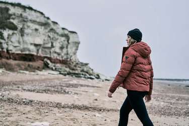 Musto Womens Marina Quilted Jacket - Rhubarb Musto Womens Marina Quilted Jacket - Rhubarb